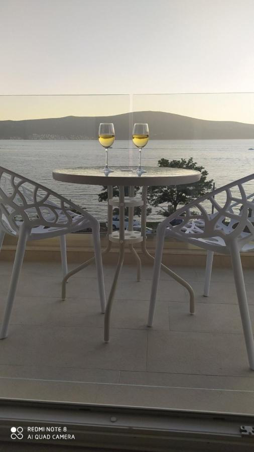 Villa Providenca Apartments Тиват Экстерьер фото