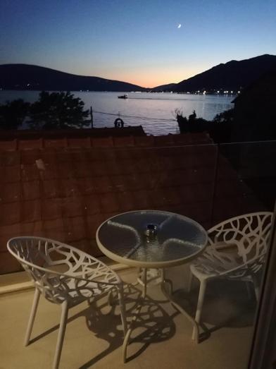 Villa Providenca Apartments Тиват Экстерьер фото