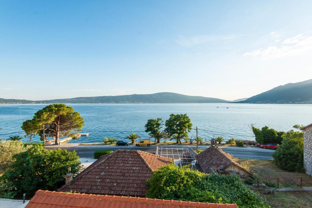 Villa Providenca Apartments Тиват Экстерьер фото
