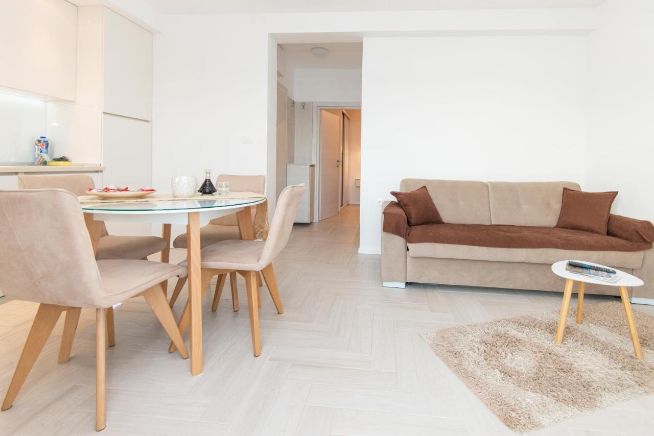 Villa Providenca Apartments Тиват Экстерьер фото